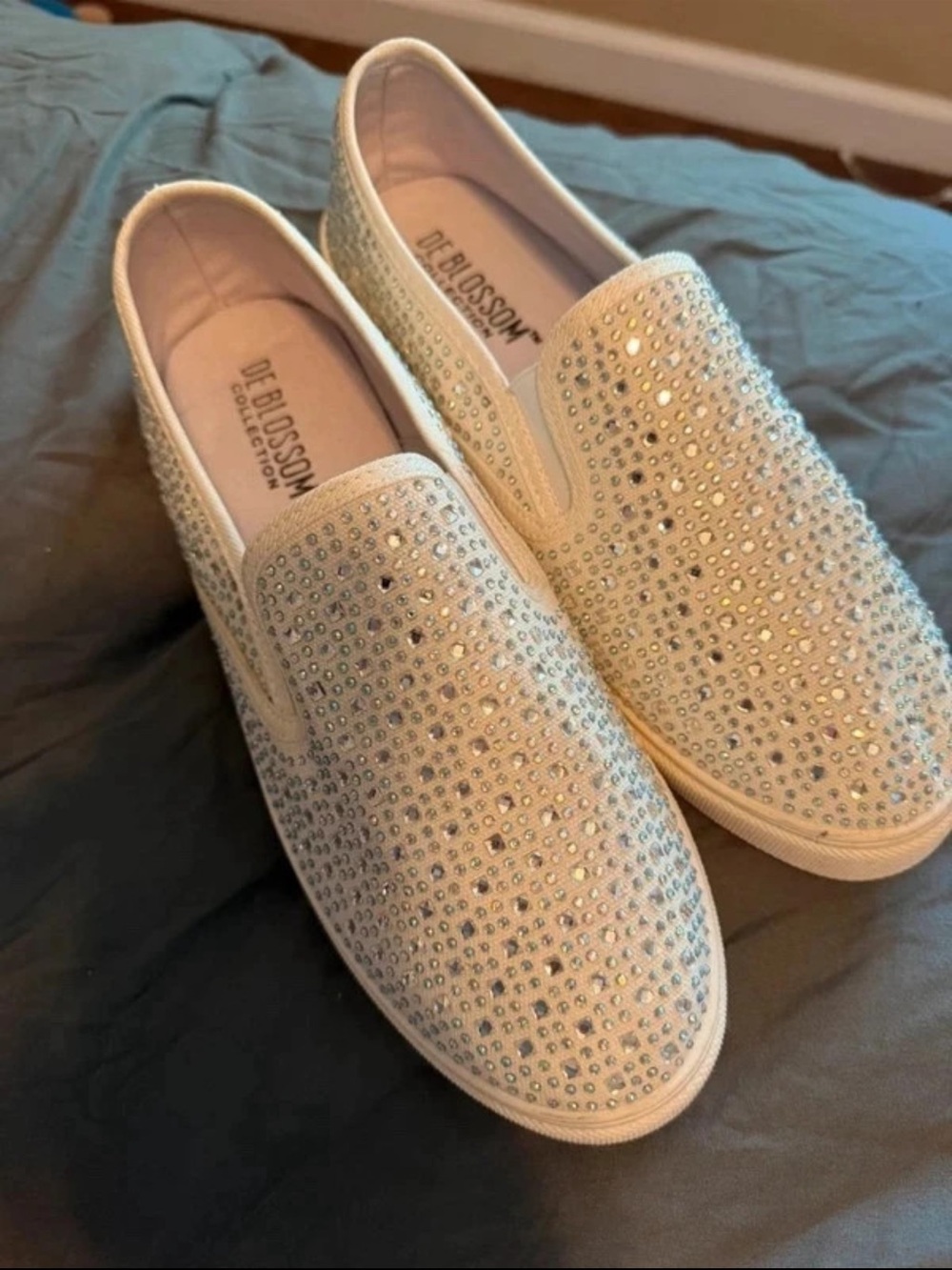 De Blossom Collection Ivory Crystal Slip-On Sneakers